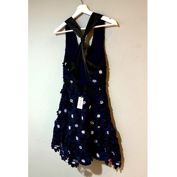 Milly Ania 3D Poppy Lace Dress. - Picture 7 of 9